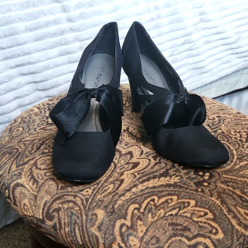 Black satin Heels with Fun Cutout Design and bow 👠